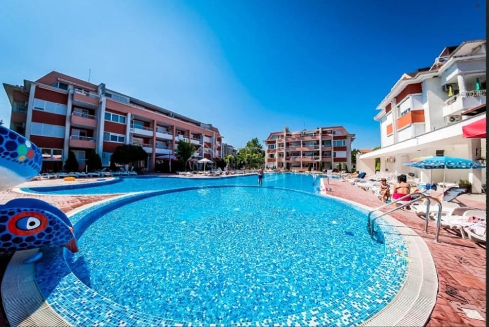 Sunny Fort Private Apartment Sunny Beach Exterior photo