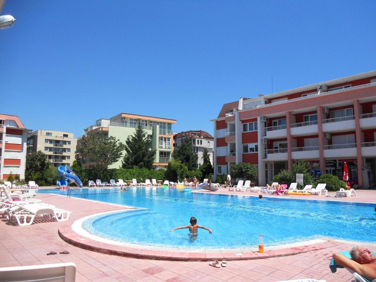 Sunny Fort Private Apartment Sunny Beach Exterior photo